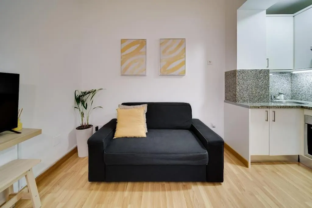 Encantador Apartamento Con Patio Málaga 0*,  Spanje